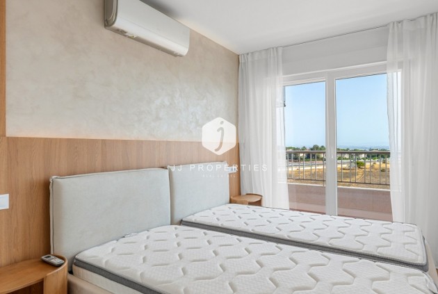 Resale - Apartment / flat -
Orihuela Costa - Costa Blanca