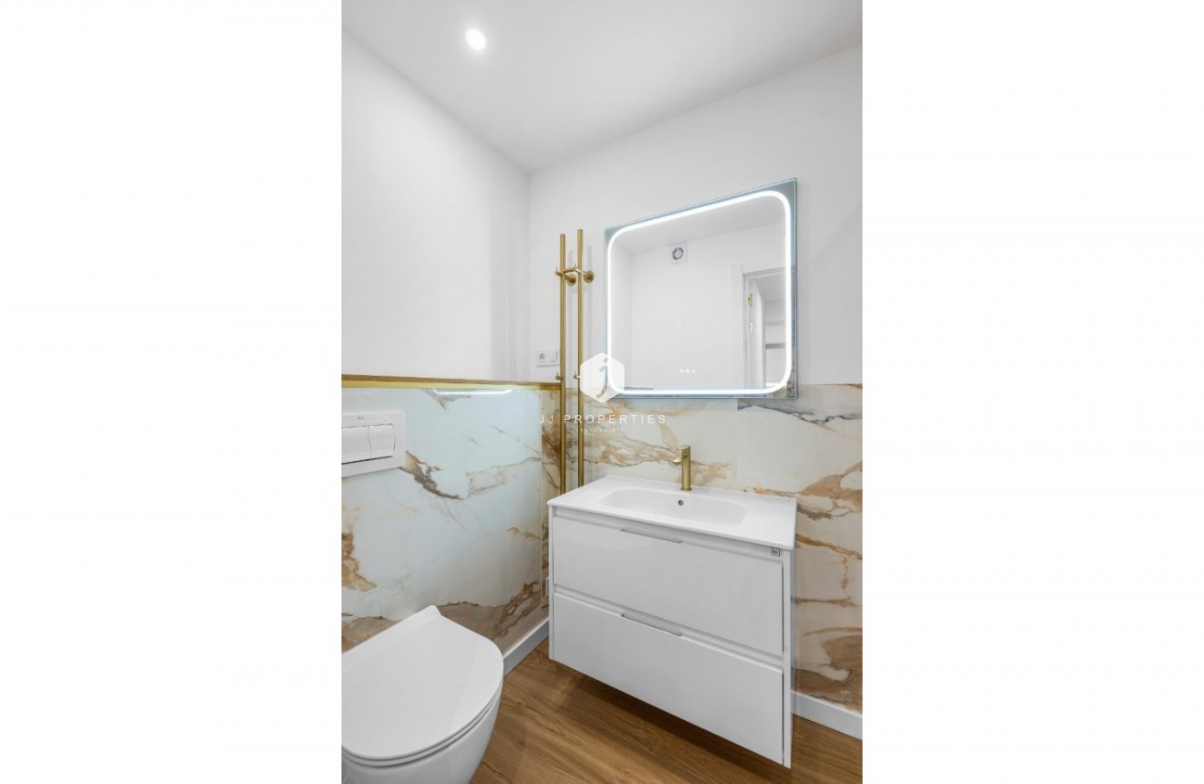 Resale - Apartment / flat -
Orihuela Costa - Costa Blanca