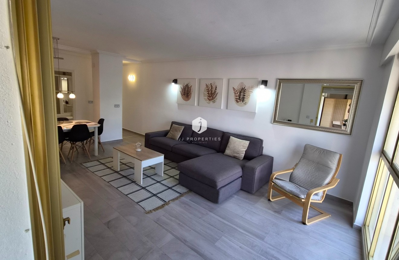 Z drugiej ręki - Mieszkanie w bloku -
Torrevieja - Costa Blanca