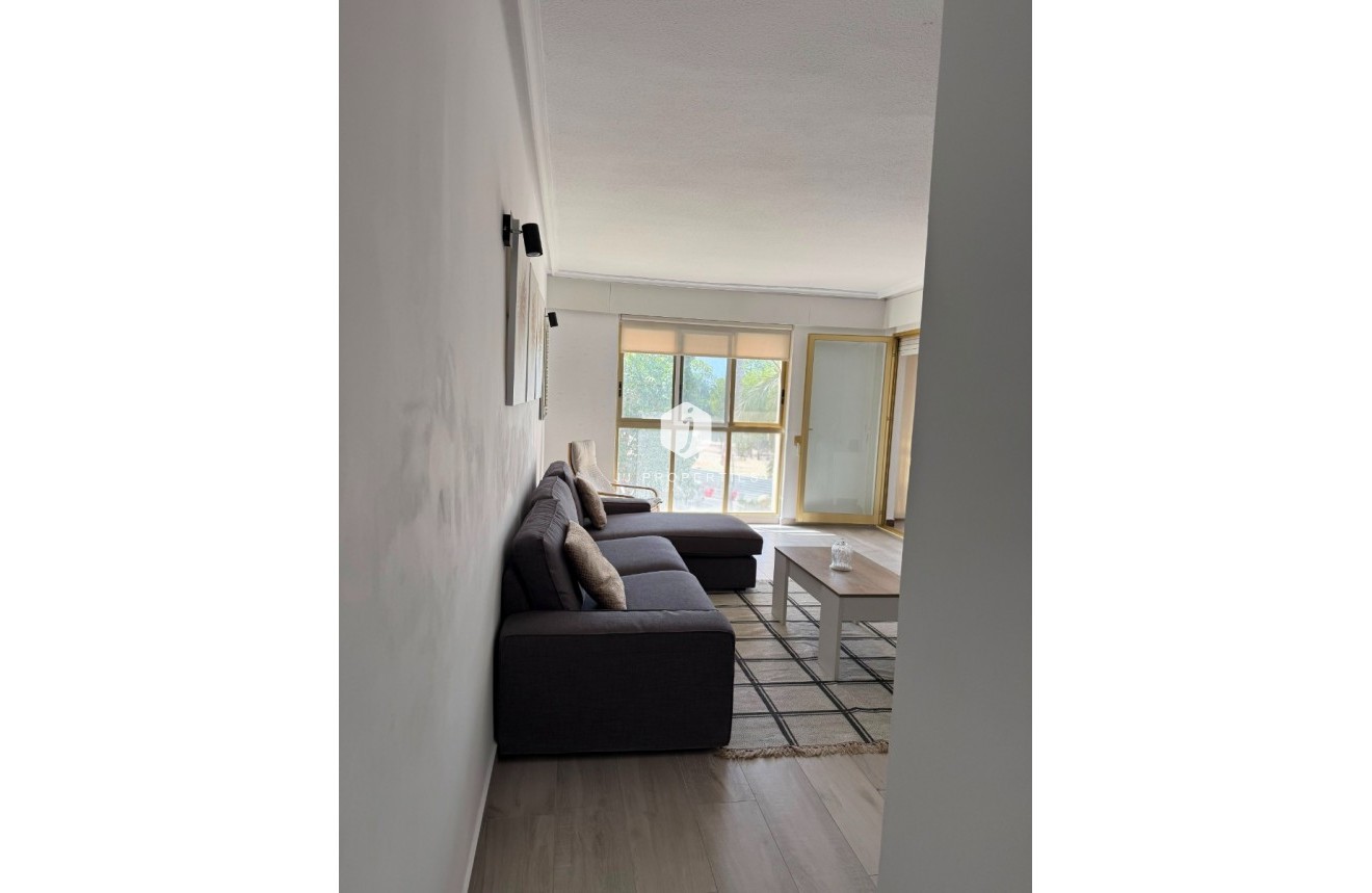 Z drugiej ręki - Mieszkanie w bloku -
Torrevieja - Costa Blanca