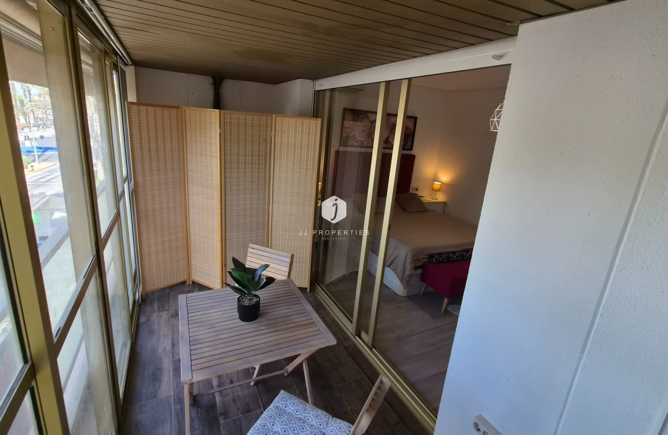 Z drugiej ręki - Mieszkanie w bloku -
Torrevieja - Costa Blanca