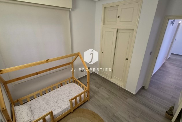 Z drugiej ręki - Mieszkanie w bloku -
Torrevieja - Costa Blanca