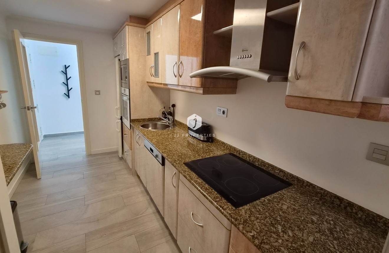 Z drugiej ręki - Mieszkanie w bloku -
Torrevieja - Costa Blanca