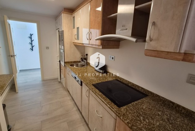 Z drugiej ręki - Mieszkanie w bloku -
Torrevieja - Costa Blanca