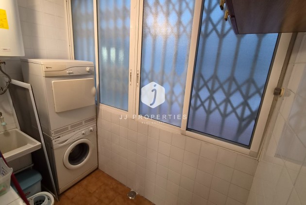 Z drugiej ręki - Mieszkanie w bloku -
Torrevieja - Costa Blanca