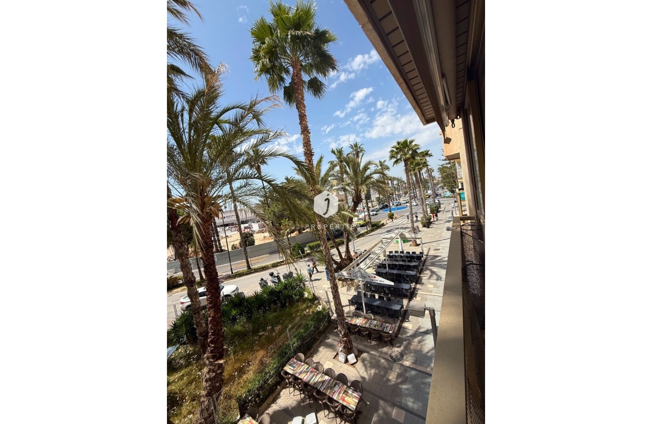 Z drugiej ręki - Mieszkanie w bloku -
Torrevieja - Costa Blanca