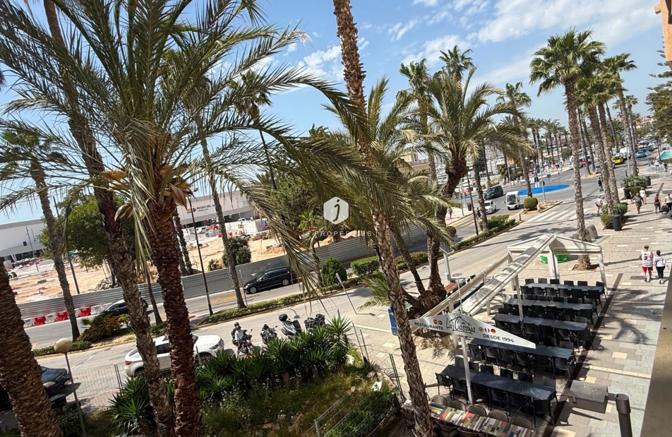 Z drugiej ręki - Mieszkanie w bloku -
Torrevieja - Costa Blanca