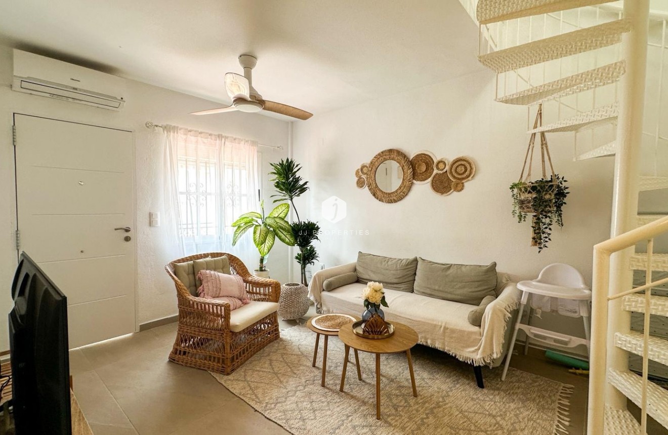 Aus zweiter Hand - Bungalow -
Orihuela Costa - Costa Blanca