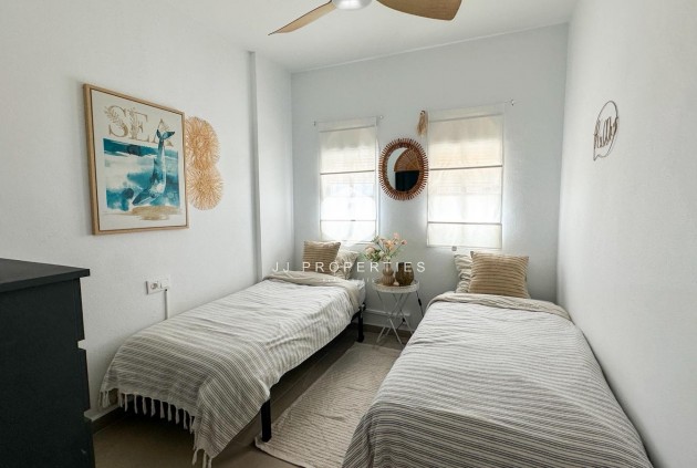 Aus zweiter Hand - Bungalow -
Orihuela Costa - Costa Blanca