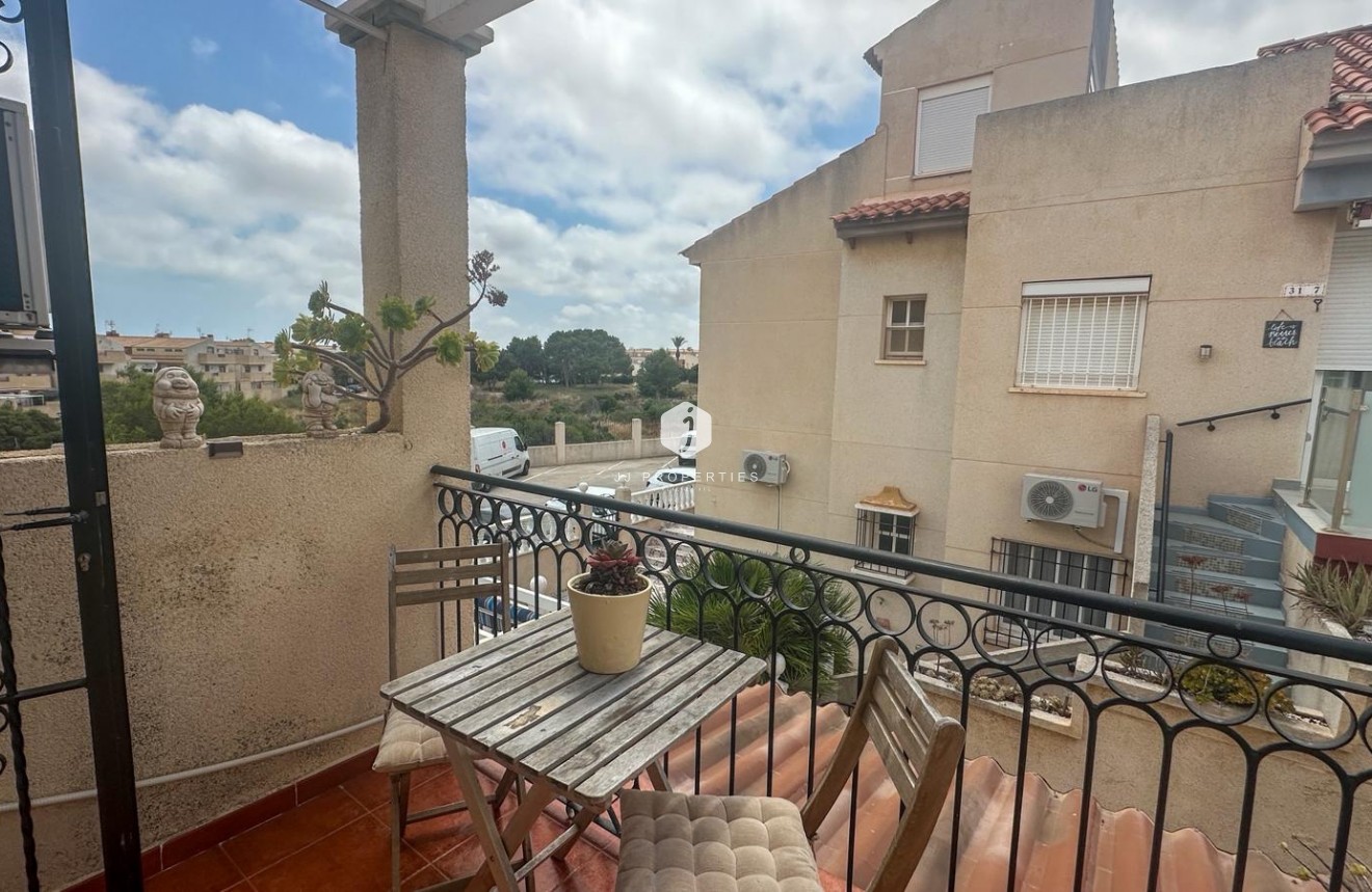 Aus zweiter Hand - Bungalow -
Orihuela Costa - Costa Blanca