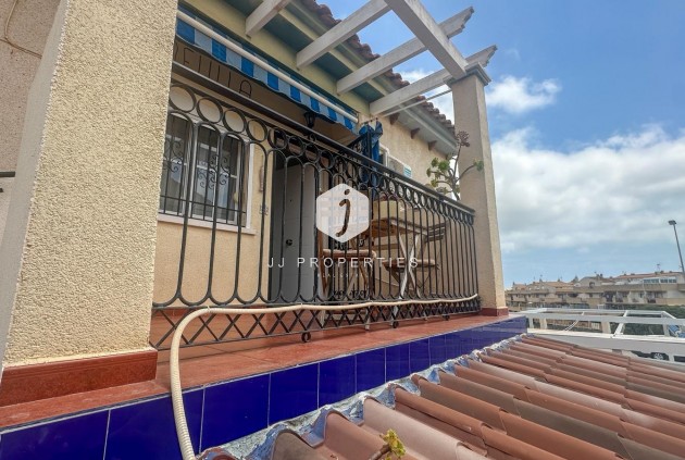 Aus zweiter Hand - Bungalow -
Orihuela Costa - Costa Blanca