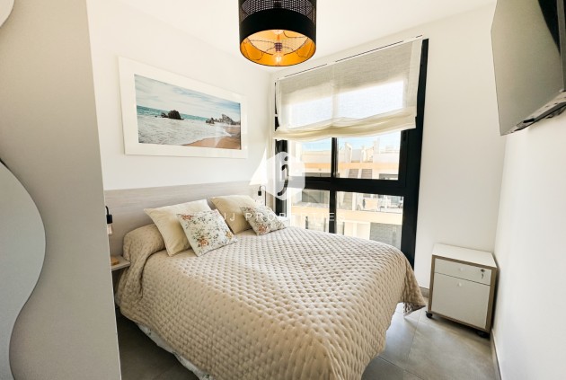 Z drugiej ręki - Bungalow -
Orihuela Costa - Costa Blanca
