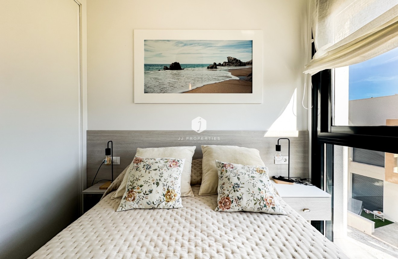 Z drugiej ręki - Bungalow -
Orihuela Costa - Costa Blanca