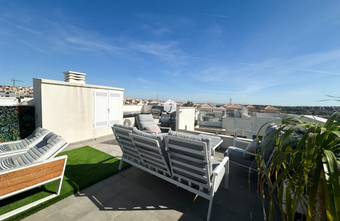 Z drugiej ręki - Bungalow -
Orihuela Costa - Costa Blanca