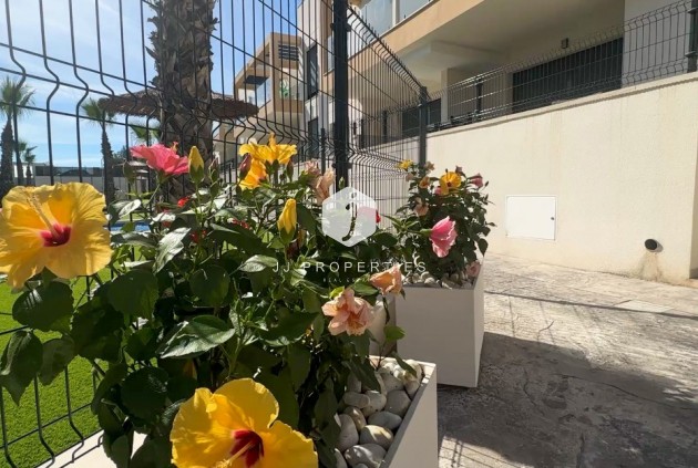 Z drugiej ręki - Bungalow -
Orihuela Costa - Costa Blanca