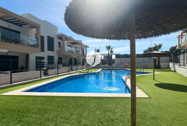 Z drugiej ręki - Bungalow -
Orihuela Costa - Costa Blanca