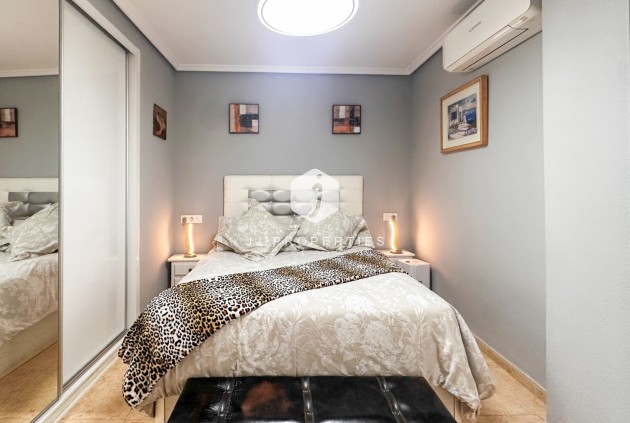 Resale - Apartment / flat -
Torrevieja - Costa Blanca