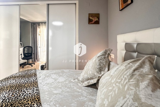Resale - Apartment / flat -
Torrevieja - Costa Blanca