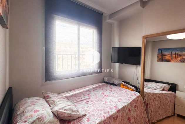 Resale - Apartment / flat -
Torrevieja - Costa Blanca