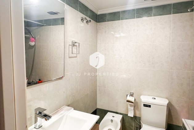 Resale - Apartment / flat -
Torrevieja - Costa Blanca