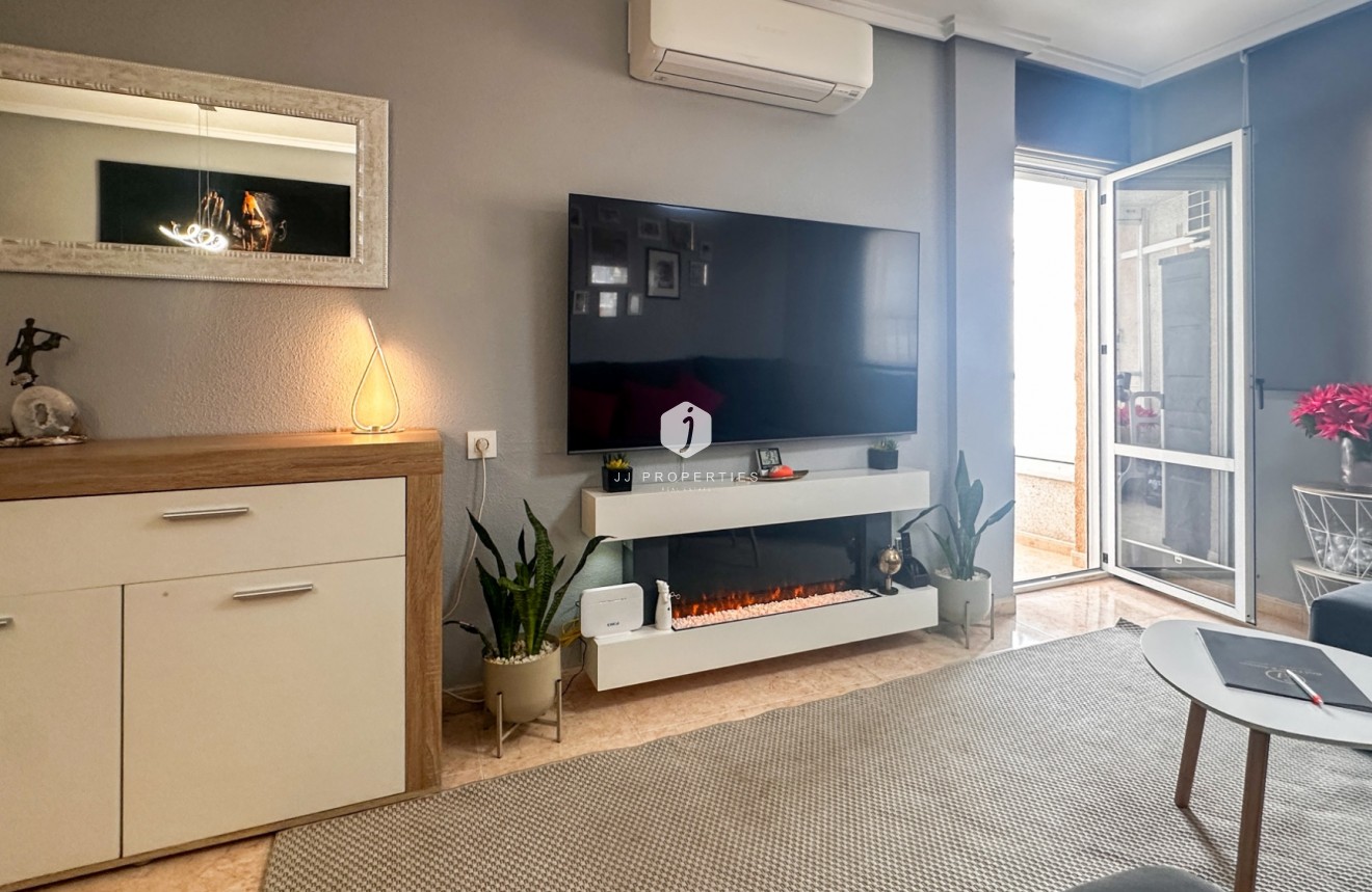 Resale - Apartment / flat -
Torrevieja - Costa Blanca