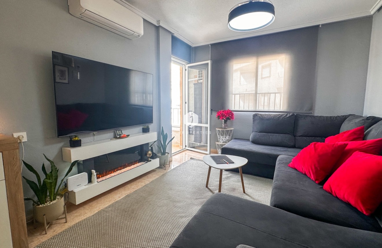 Resale - Apartment / flat -
Torrevieja - Costa Blanca