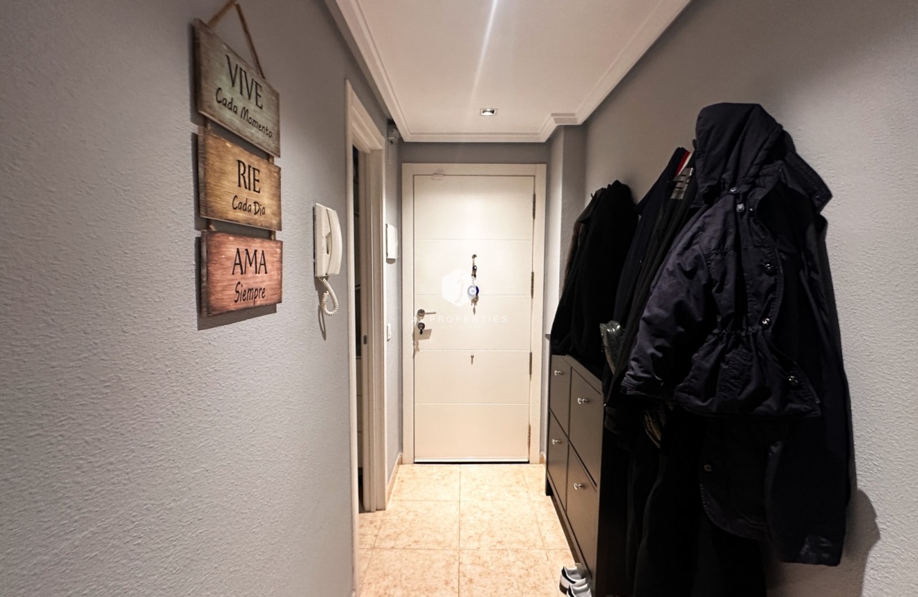 Resale - Apartment / flat -
Torrevieja - Costa Blanca