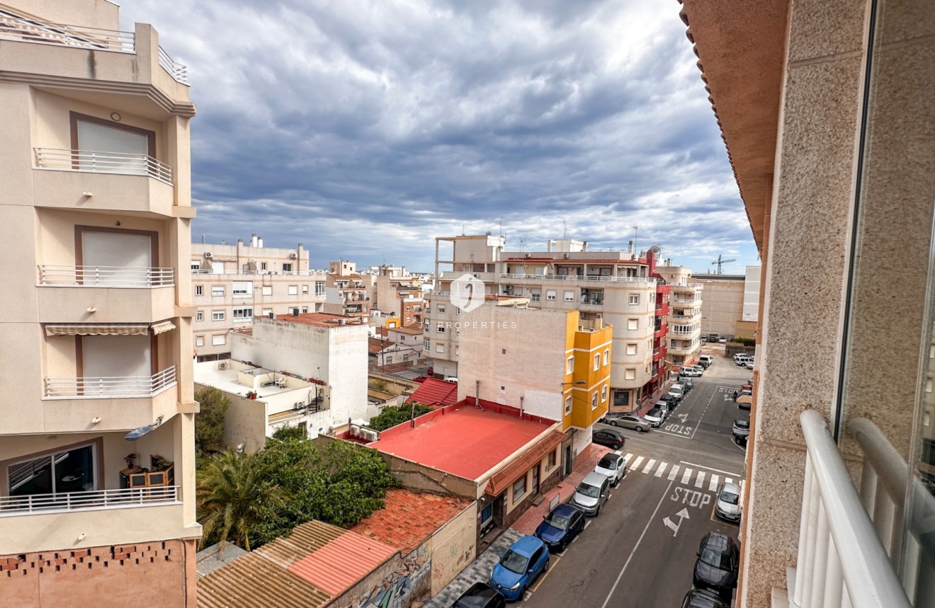 Resale - Apartment / flat -
Torrevieja - Costa Blanca