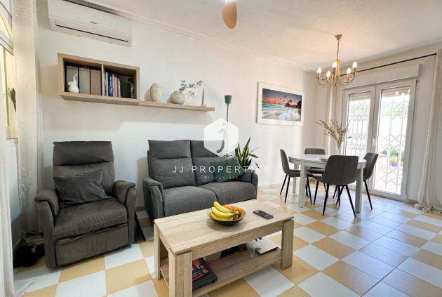 Z drugiej ręki - Villa -
Torrevieja - Costa Blanca
