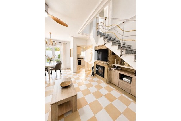 Z drugiej ręki - Villa -
Torrevieja - Costa Blanca