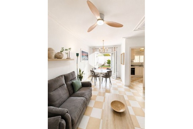 Z drugiej ręki - Villa -
Torrevieja - Costa Blanca