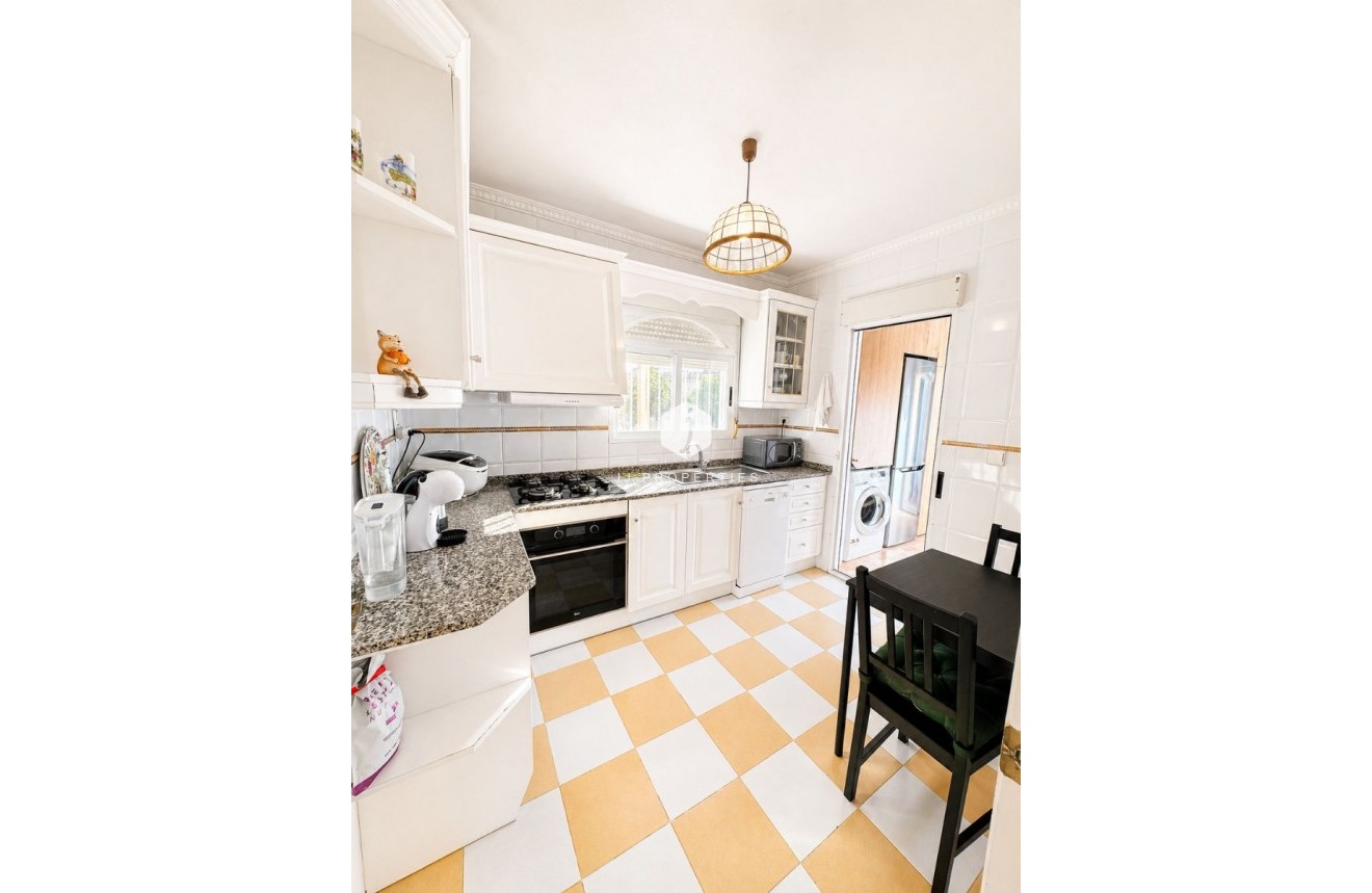 Z drugiej ręki - Villa -
Torrevieja - Costa Blanca