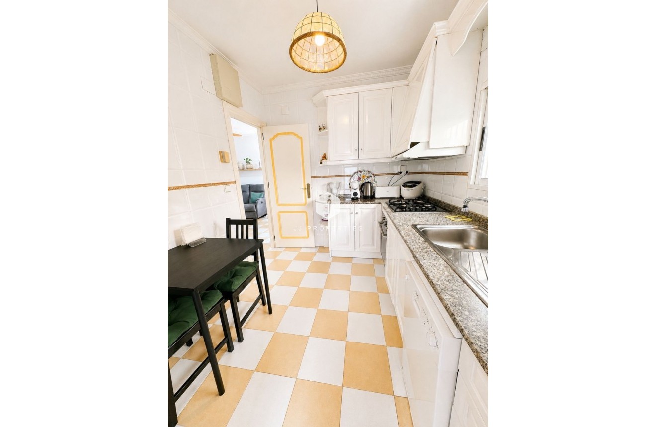 Z drugiej ręki - Villa -
Torrevieja - Costa Blanca