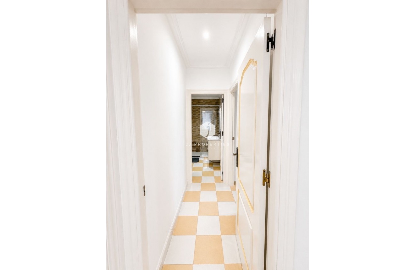 Z drugiej ręki - Villa -
Torrevieja - Costa Blanca