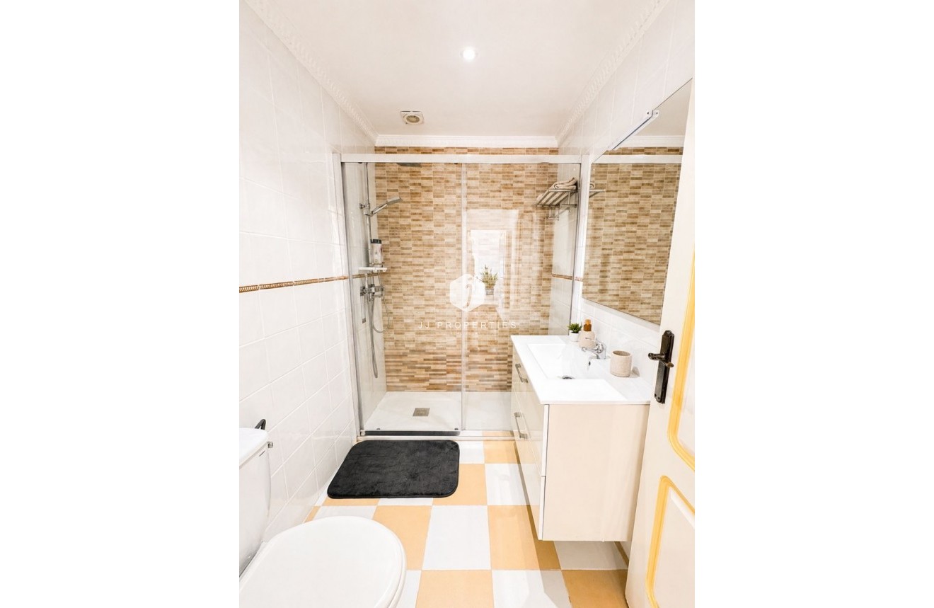 Z drugiej ręki - Villa -
Torrevieja - Costa Blanca