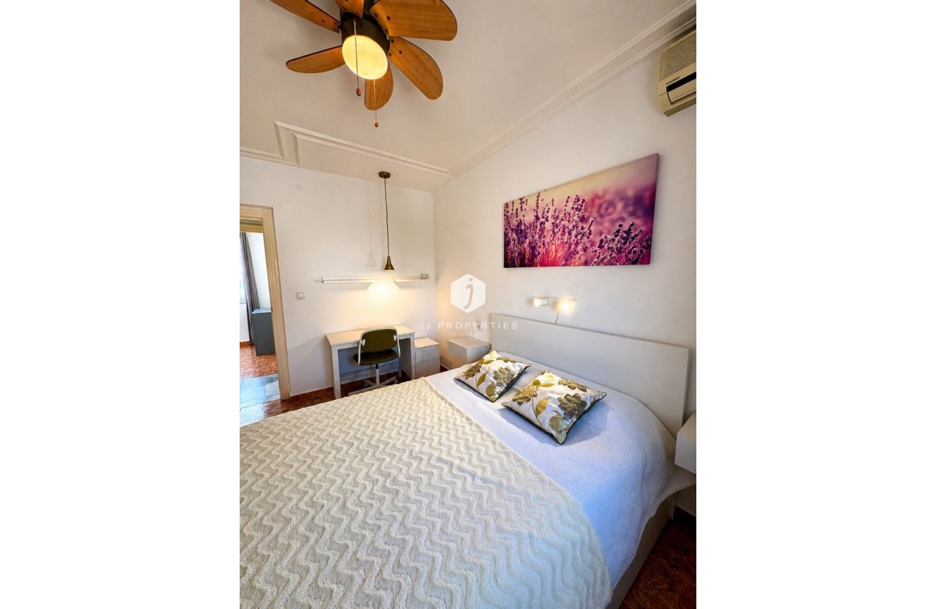 Z drugiej ręki - Villa -
Torrevieja - Costa Blanca