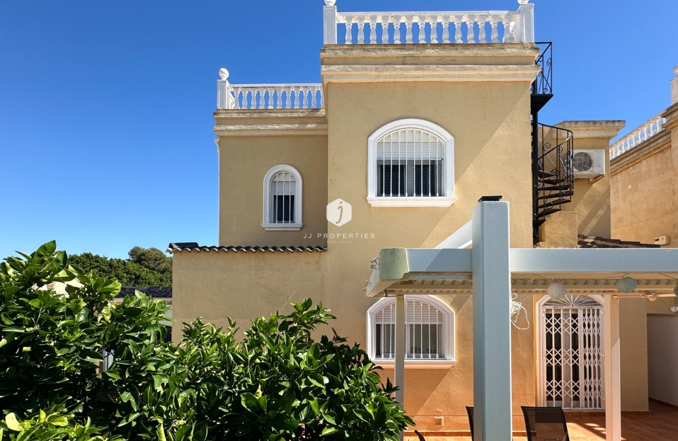 Z drugiej ręki - Villa -
Torrevieja - Costa Blanca
