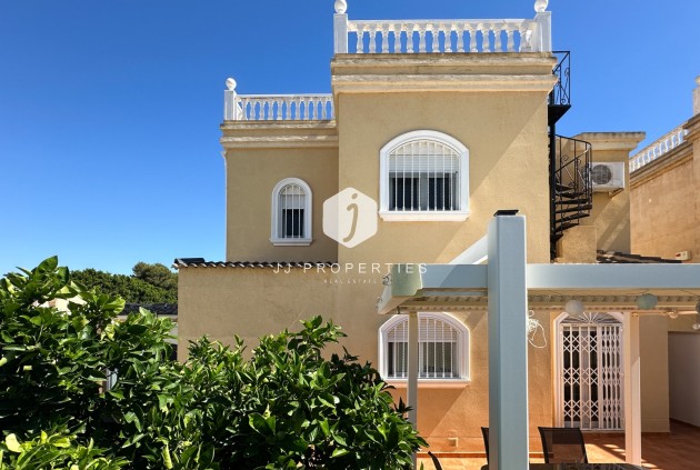 Z drugiej ręki - Villa -
Torrevieja - Costa Blanca
