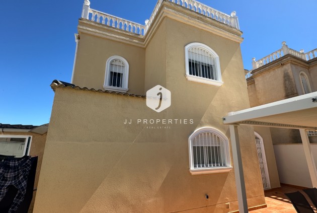 Z drugiej ręki - Villa -
Torrevieja - Costa Blanca