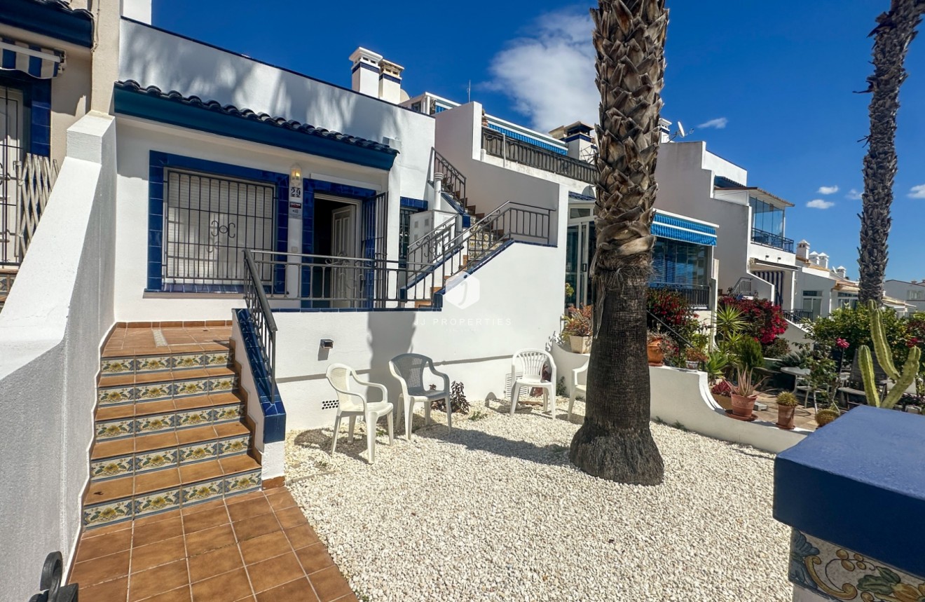 Aus zweiter Hand - Chalet -
Orihuela Costa - Costa Blanca