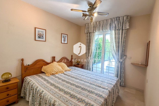 Aus zweiter Hand - Chalet -
Orihuela Costa - Costa Blanca