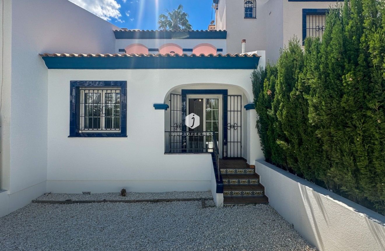 Aus zweiter Hand - Chalet -
Orihuela Costa - Costa Blanca