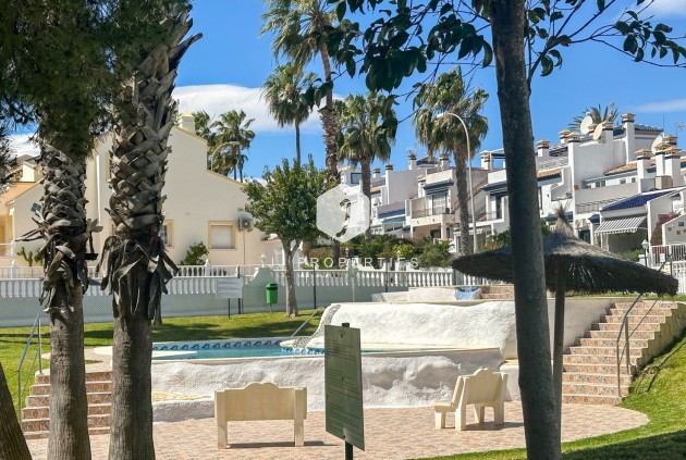 Aus zweiter Hand - Chalet -
Orihuela Costa - Costa Blanca