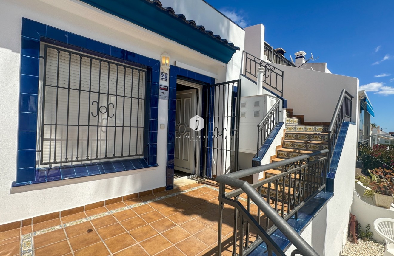 Aus zweiter Hand - Chalet -
Orihuela Costa - Costa Blanca