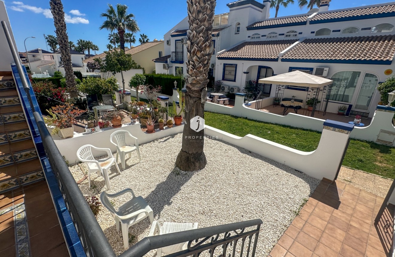 Aus zweiter Hand - Chalet -
Orihuela Costa - Costa Blanca