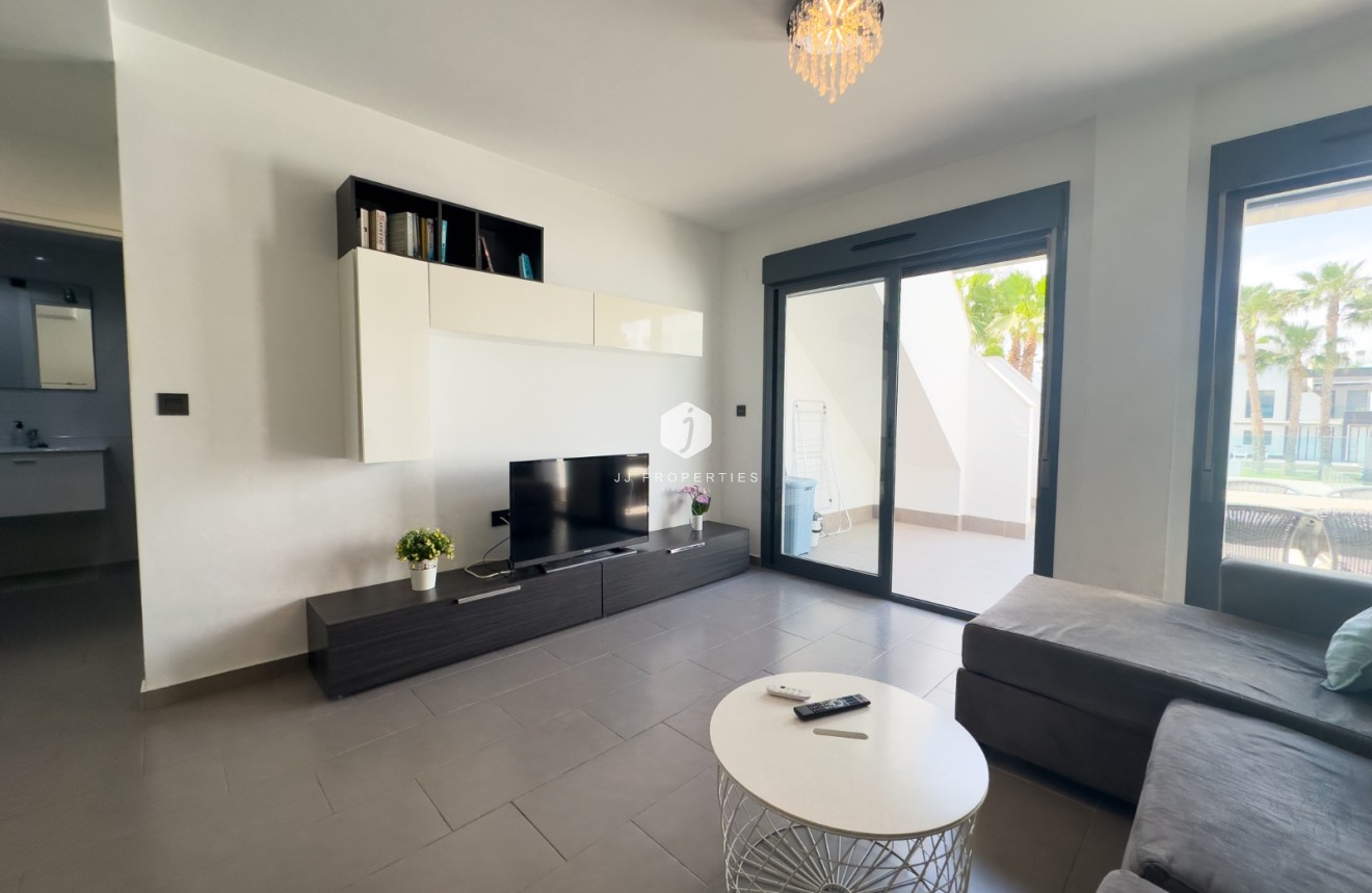 Z drugiej ręki - Bungalow -
La Zenia - Costa Blanca