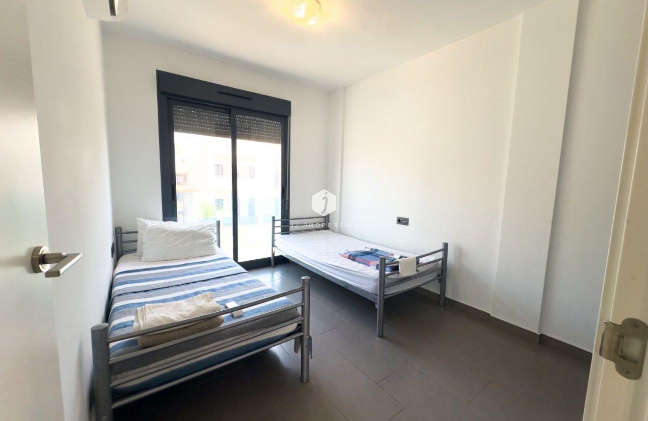 Z drugiej ręki - Bungalow -
La Zenia - Costa Blanca