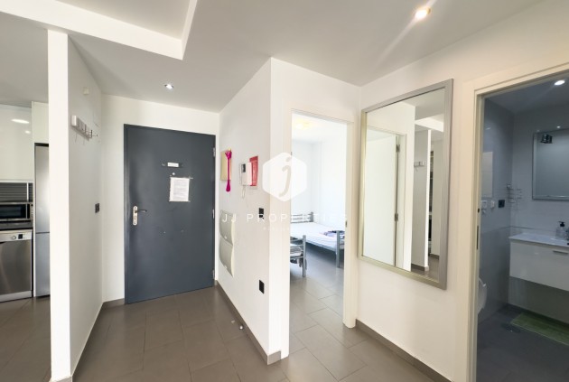 Z drugiej ręki - Bungalow -
La Zenia - Costa Blanca