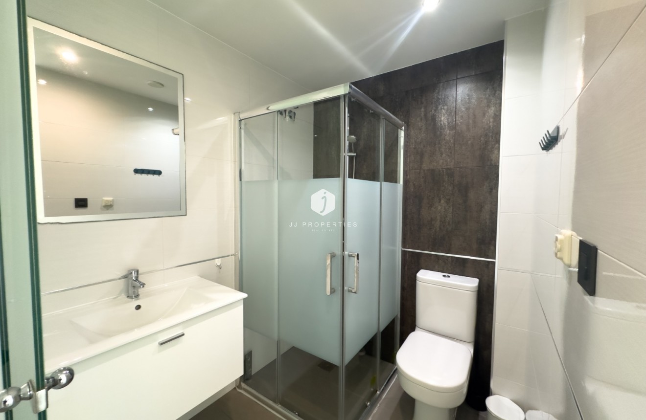 Z drugiej ręki - Bungalow -
La Zenia - Costa Blanca