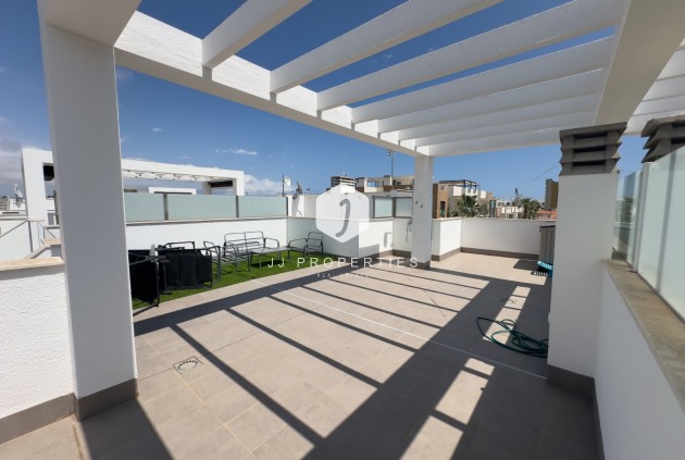 Z drugiej ręki - Bungalow -
La Zenia - Costa Blanca
